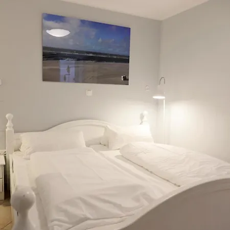 Lägenhet Geschmackvoll Eingerichtete Erdgeschosswohnung Fuer 4 Personen Laedt Zum Entspannen Ein.