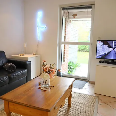 Lägenhet Geschmackvoll Eingerichtete Erdgeschosswohnung Fuer 4 Personen Laedt Zum Entspannen Ein. Westerland